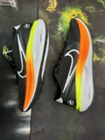 Nike Pegasus Plus 14 – view 2